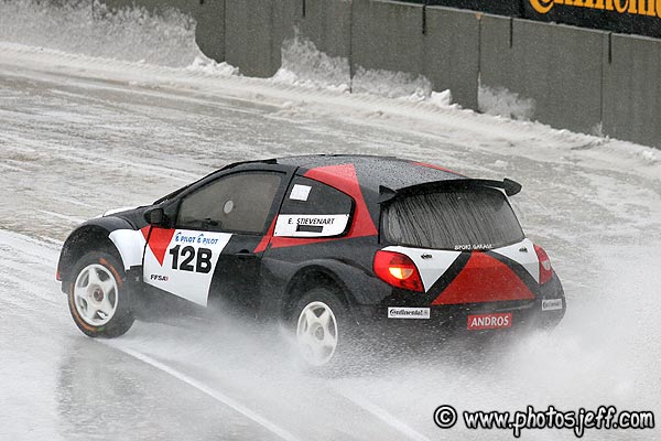 087